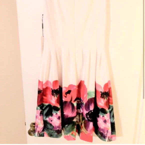 SOLD ON ETSY Calvin Klein size 8 - Picture 4 of 4